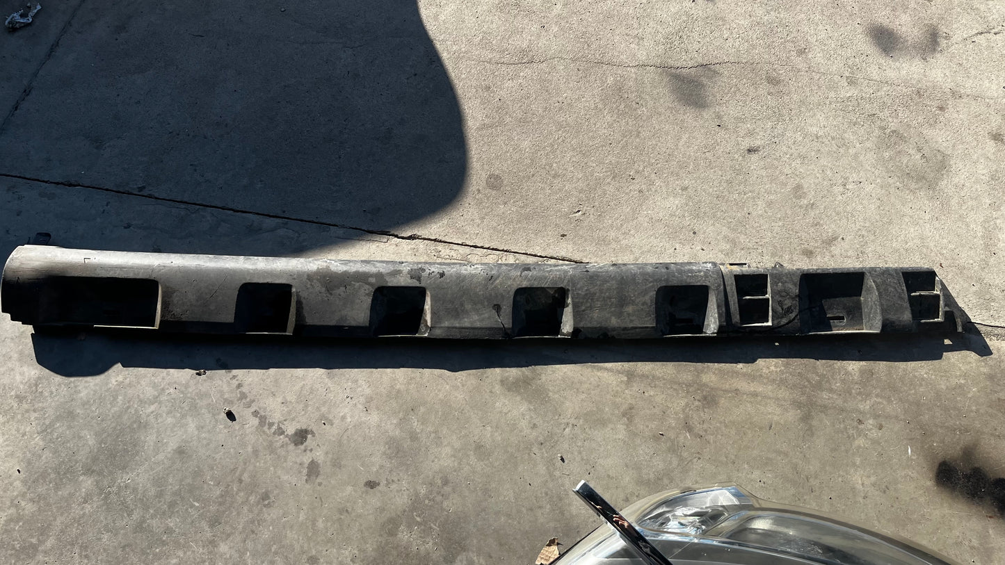 Dacia Sandero 2 ляв праг