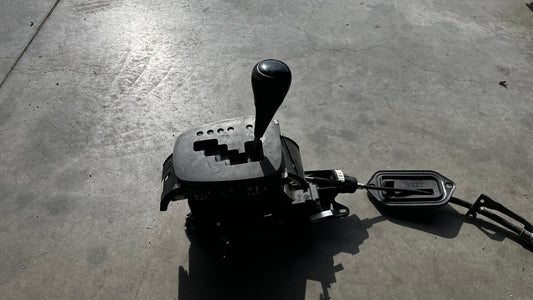 Toyota Yaris P13 скоростен лост автоматик