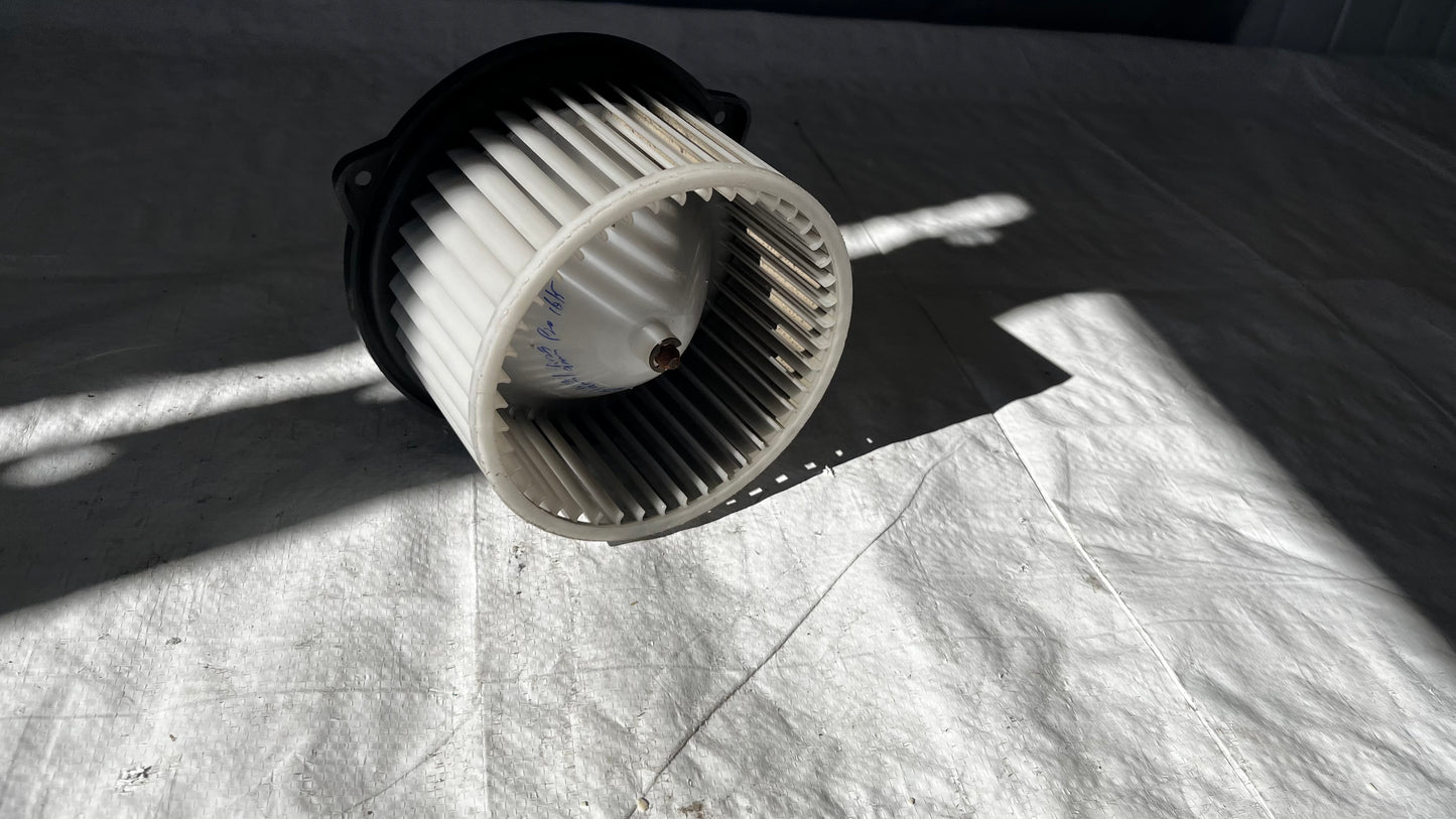 Hyundai i20 вентилатор парно