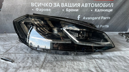 Десен фар Volkswagen Golf 7