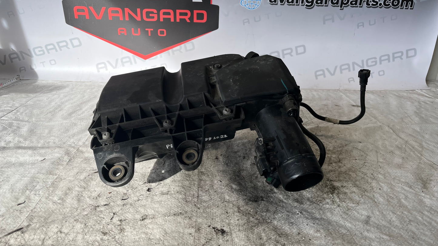 Peugeot 3009 22- кутия въздушен филтър