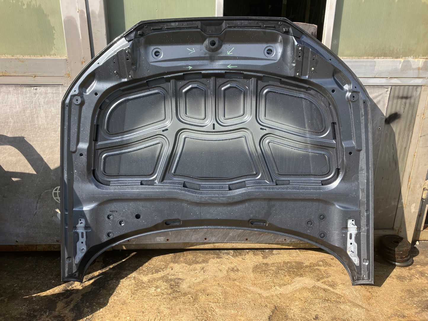 Преден капак за Audi a4 s4 8w
