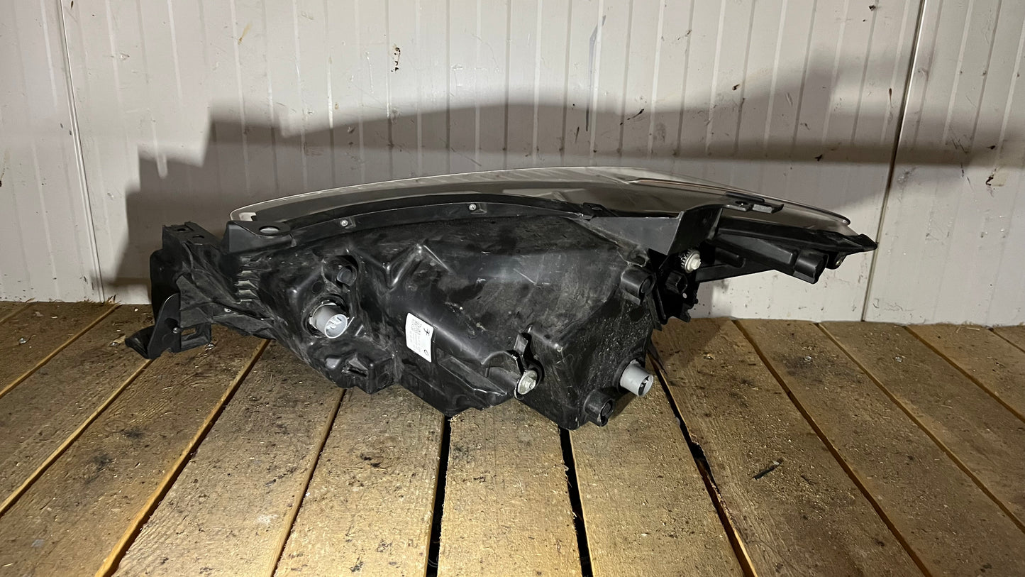 Десен фар Mazda CX5 2012-