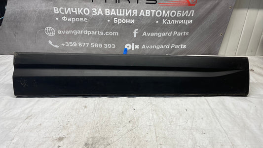 Seat Ateca 16- декоративна лайстна предна дясна врата