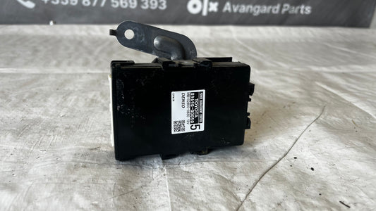 Toyota Yaris 14- модул захранване