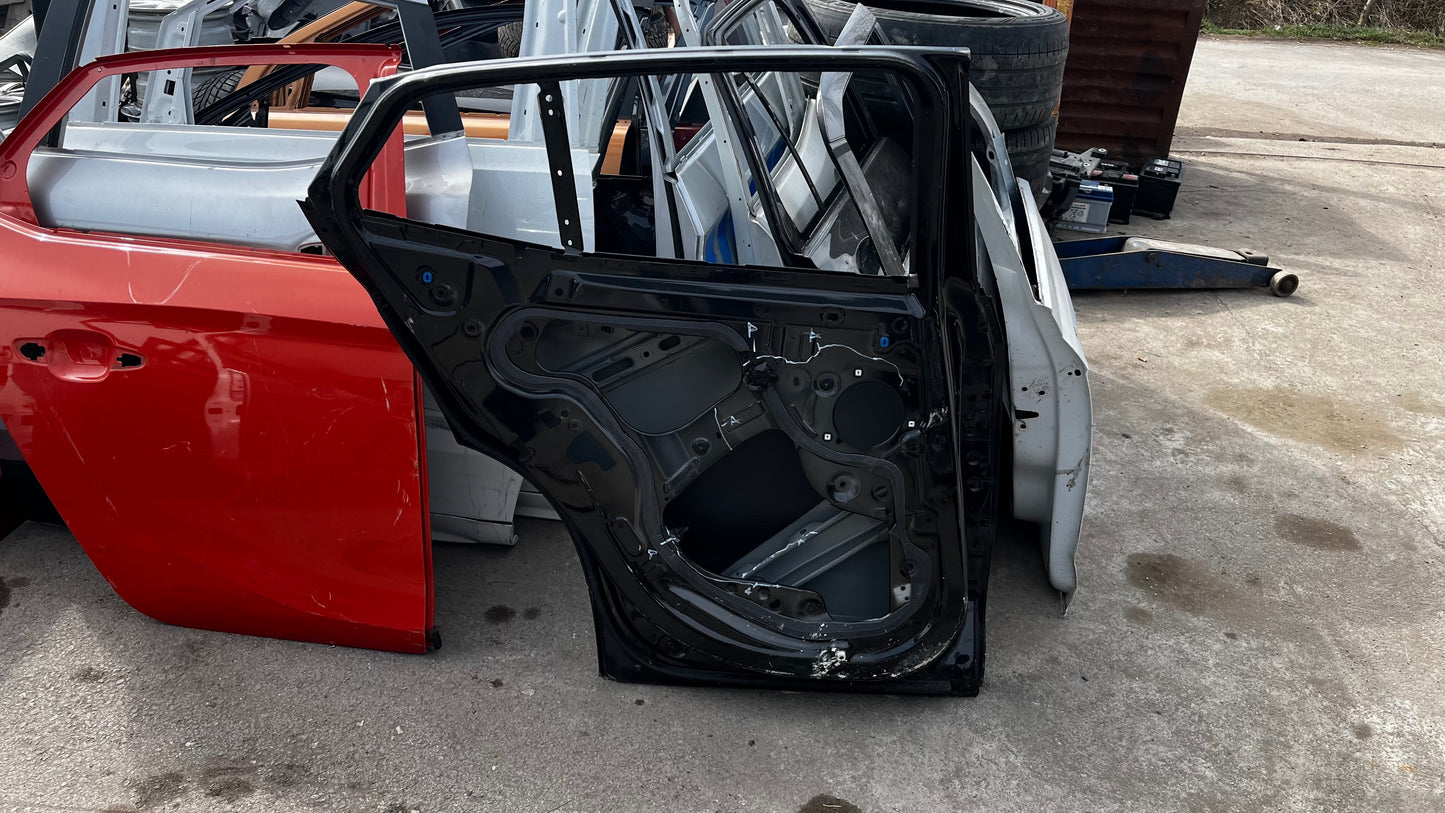 BMW X2 F35 18- врата задна лява