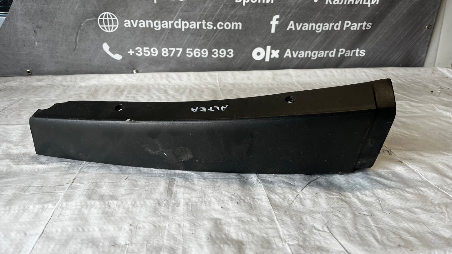 Seat Altea лайстна дясна колона