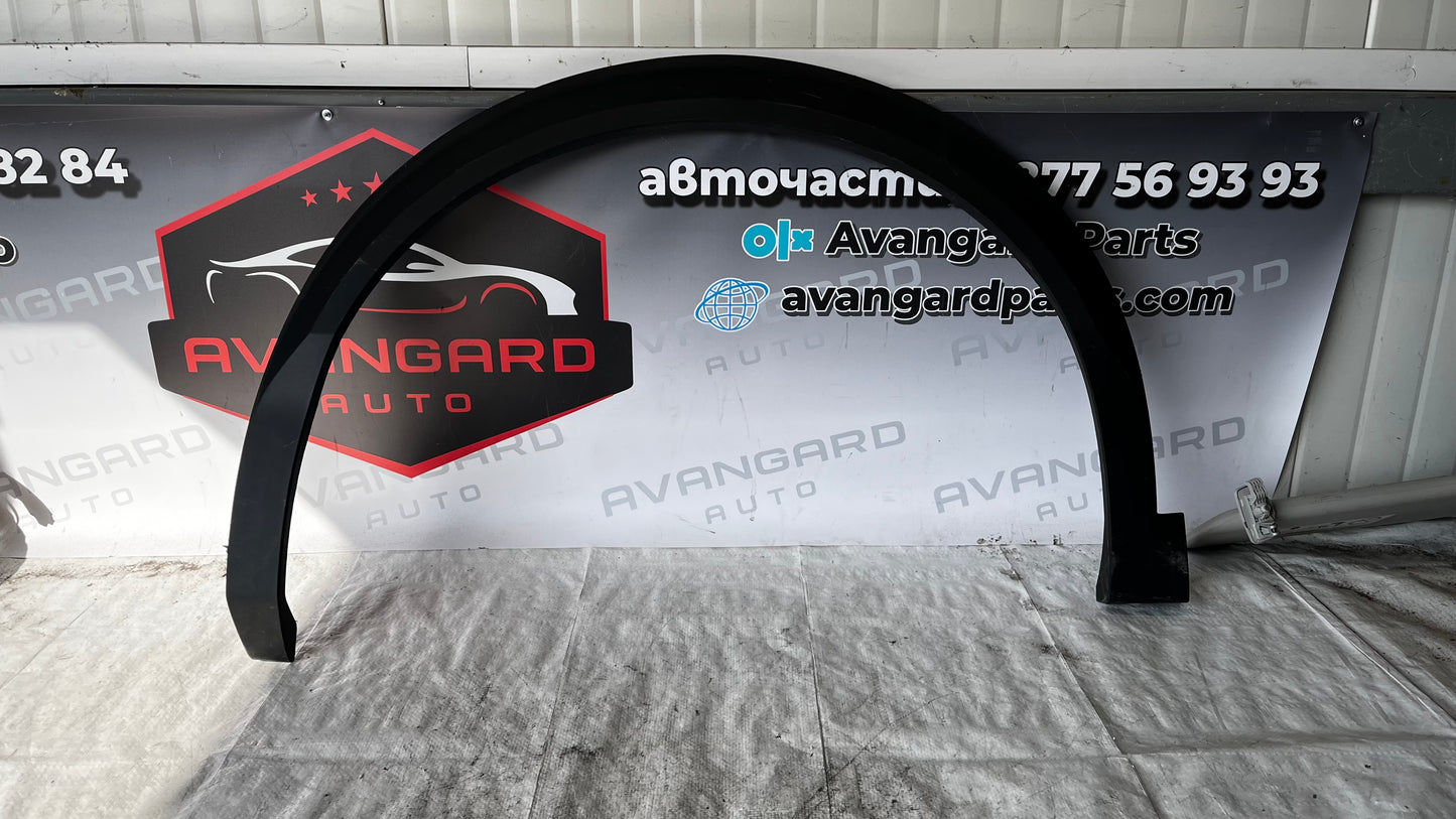Peugeot 2008 2 вежда предна лява