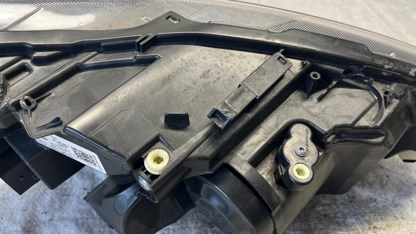 Seat Ibiza 5 Lift десен фар