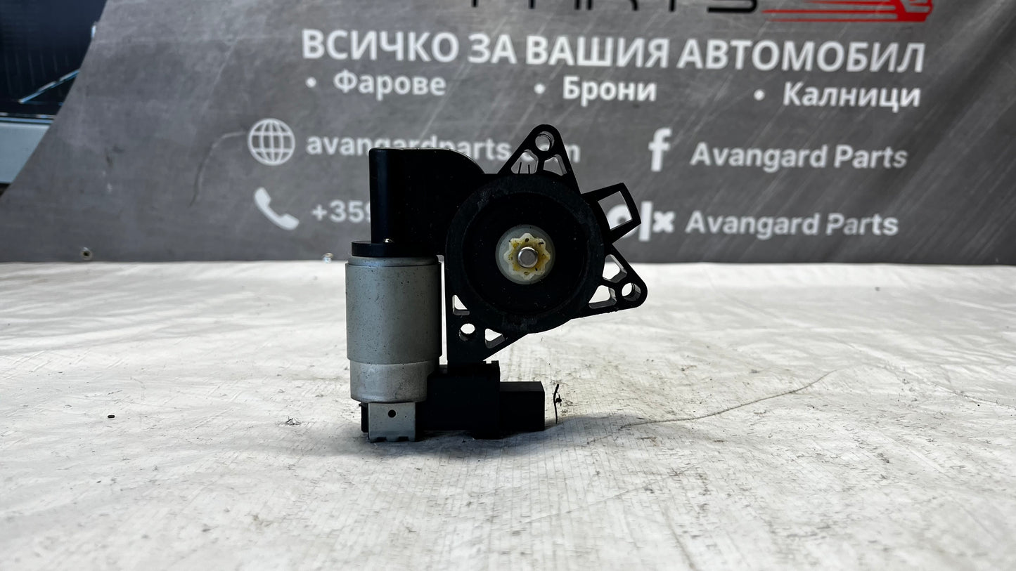 Mazda CX7 преден ляв стъклоповдигач