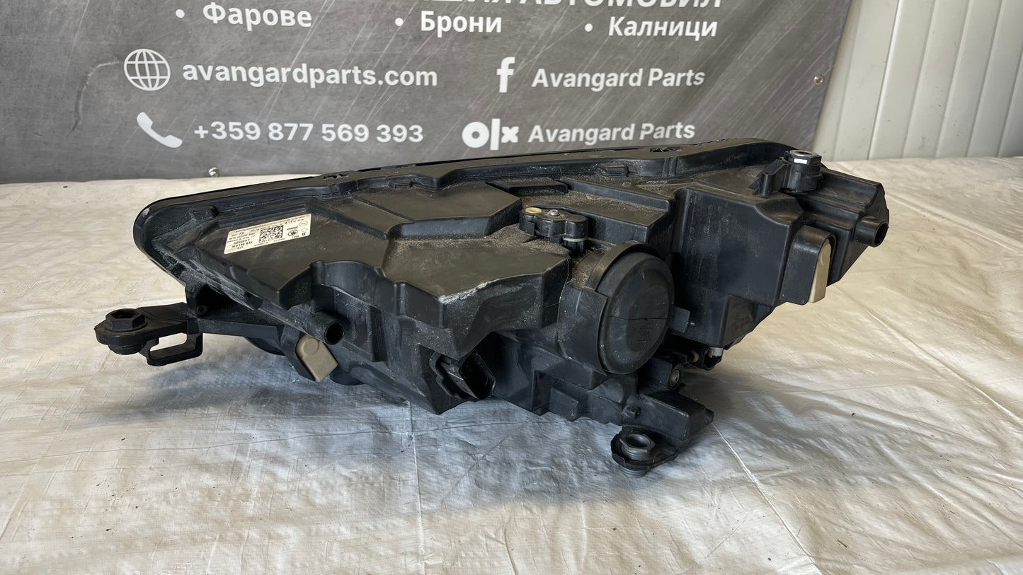 Skoda Fabia 4 десен фар