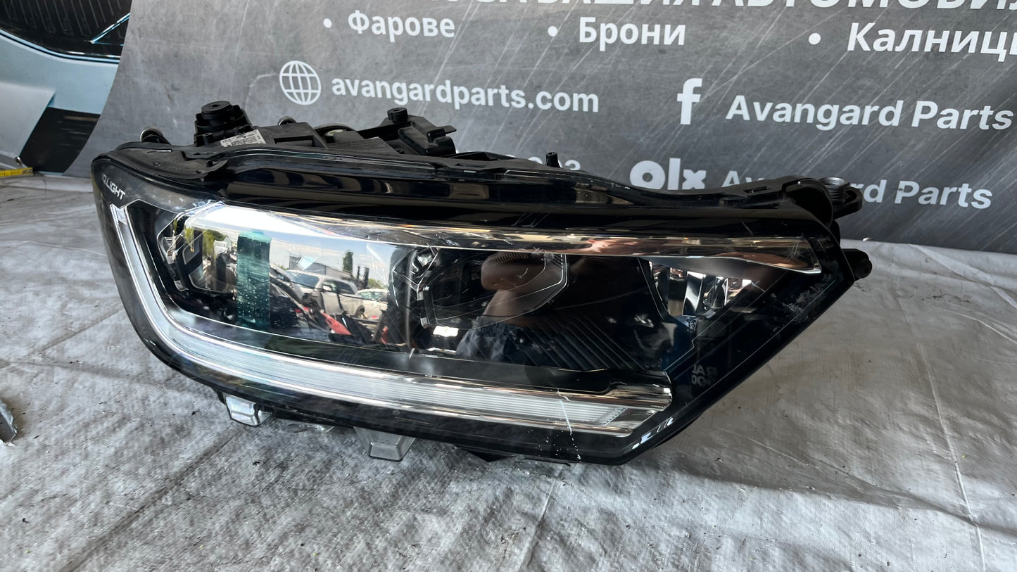 Десен фар Volkswagen T-Roc 2022
