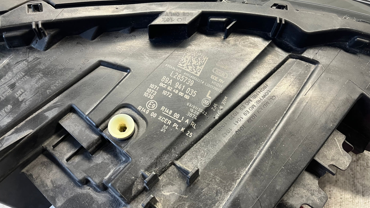 Audi Q4 2022 Matrix ляв фар