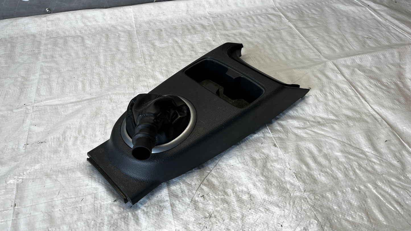 Suzuki SX4 конзола скоростен лост