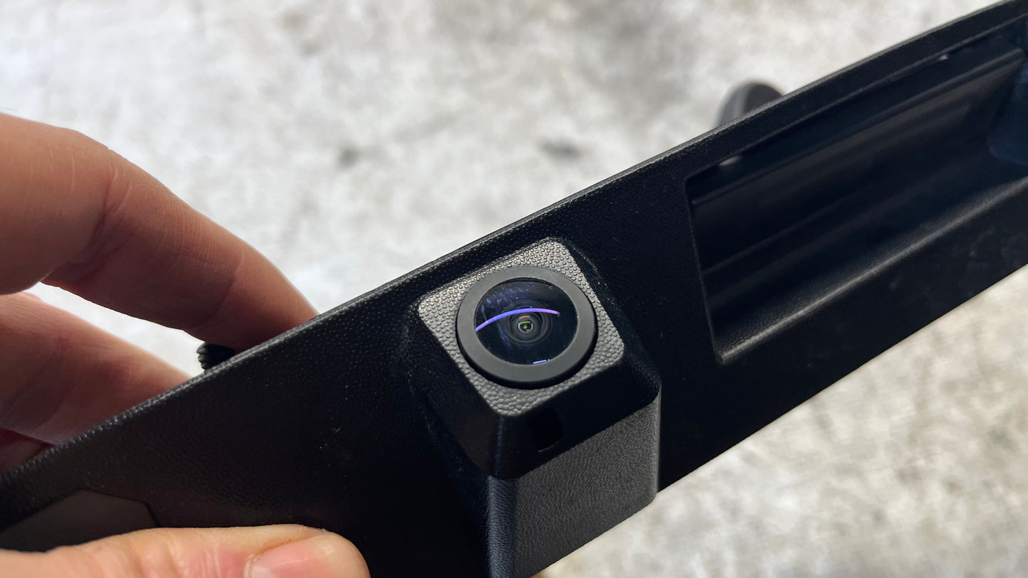 Hyundai Tucson 4 багажна лайстна с камера