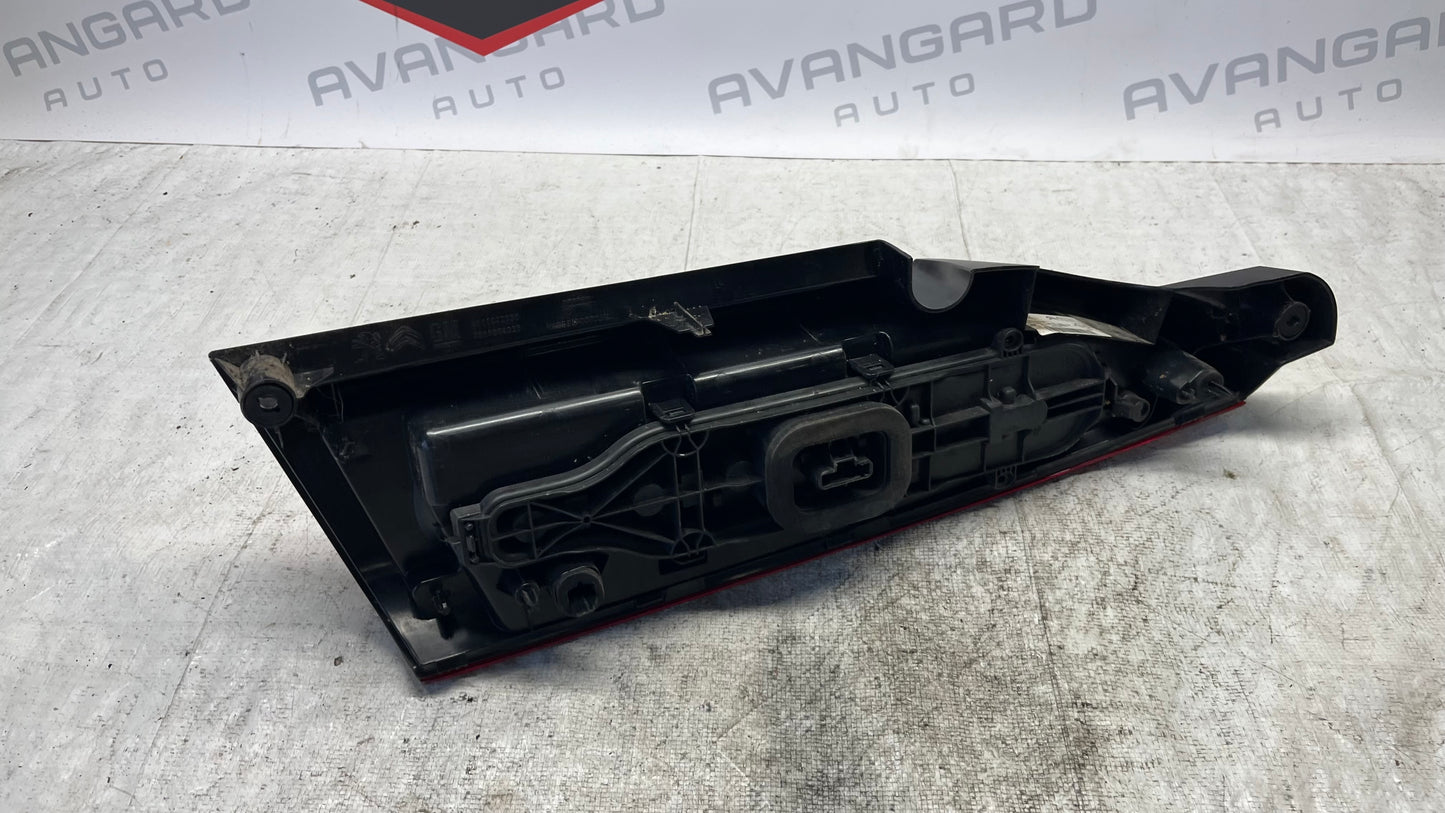 Peugeot Partner ляв стоп