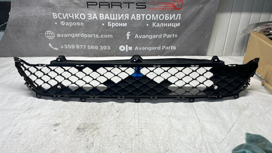 Honda HR-V HEV решетка за предна броня