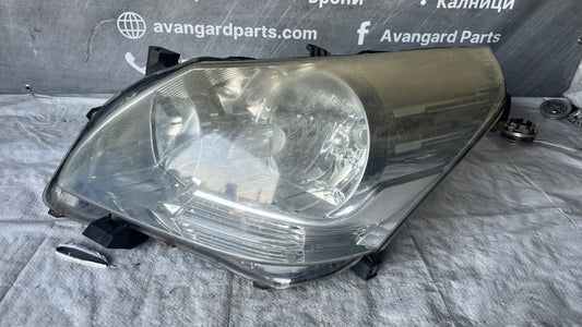 Ляв фар Toyota Verso 2009-