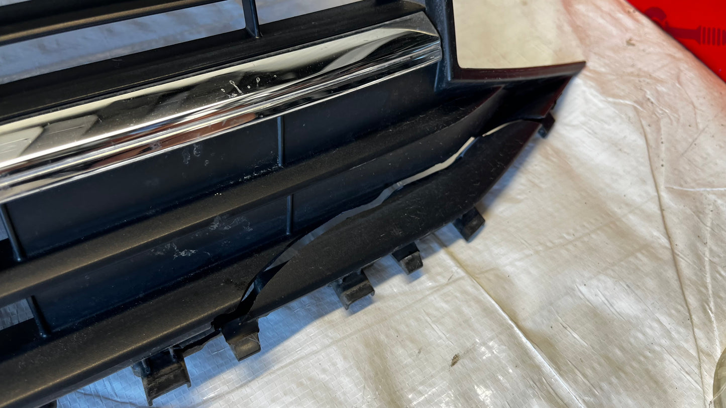 Volkswagen Transporter T6 предна решетка