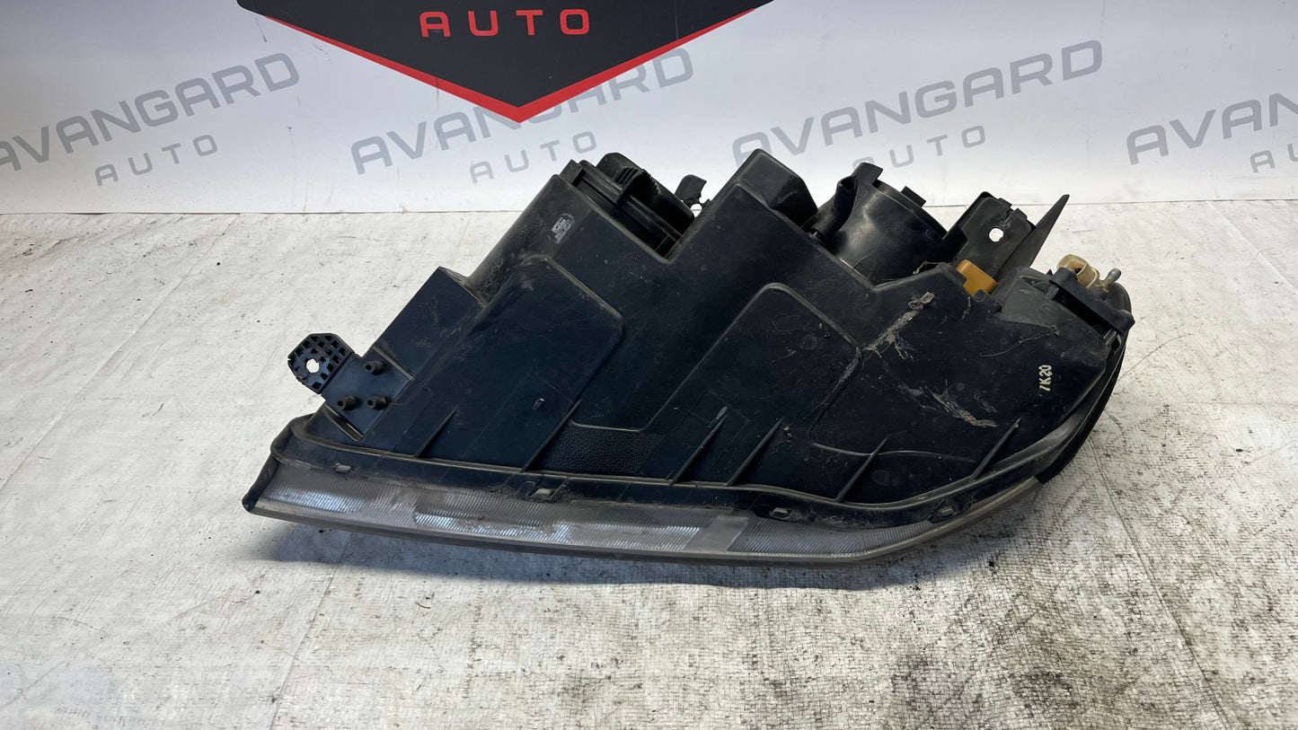 Chevrolet Captiva 06- десен фар