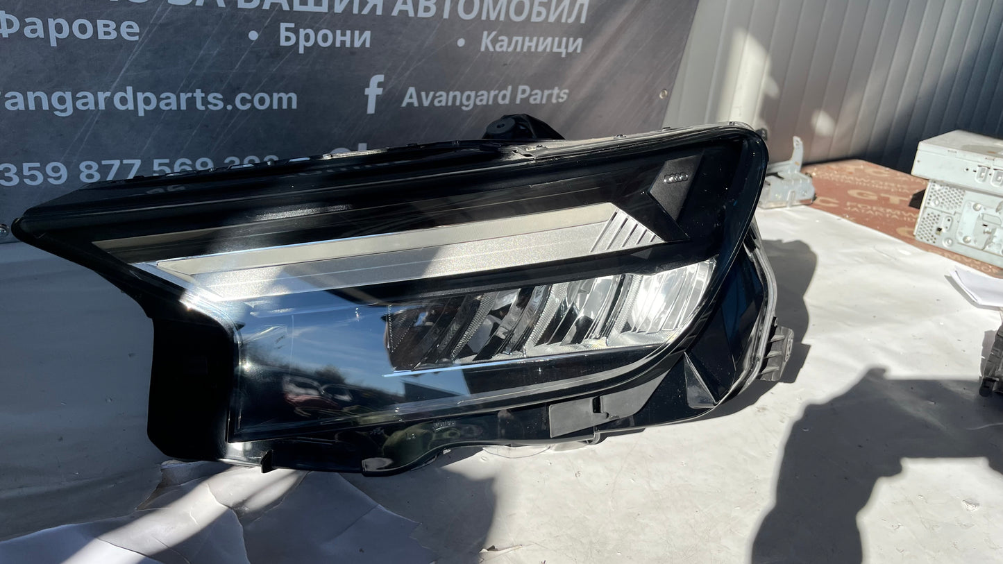 Ляв фар Audi Q4 E-Tron 2022-