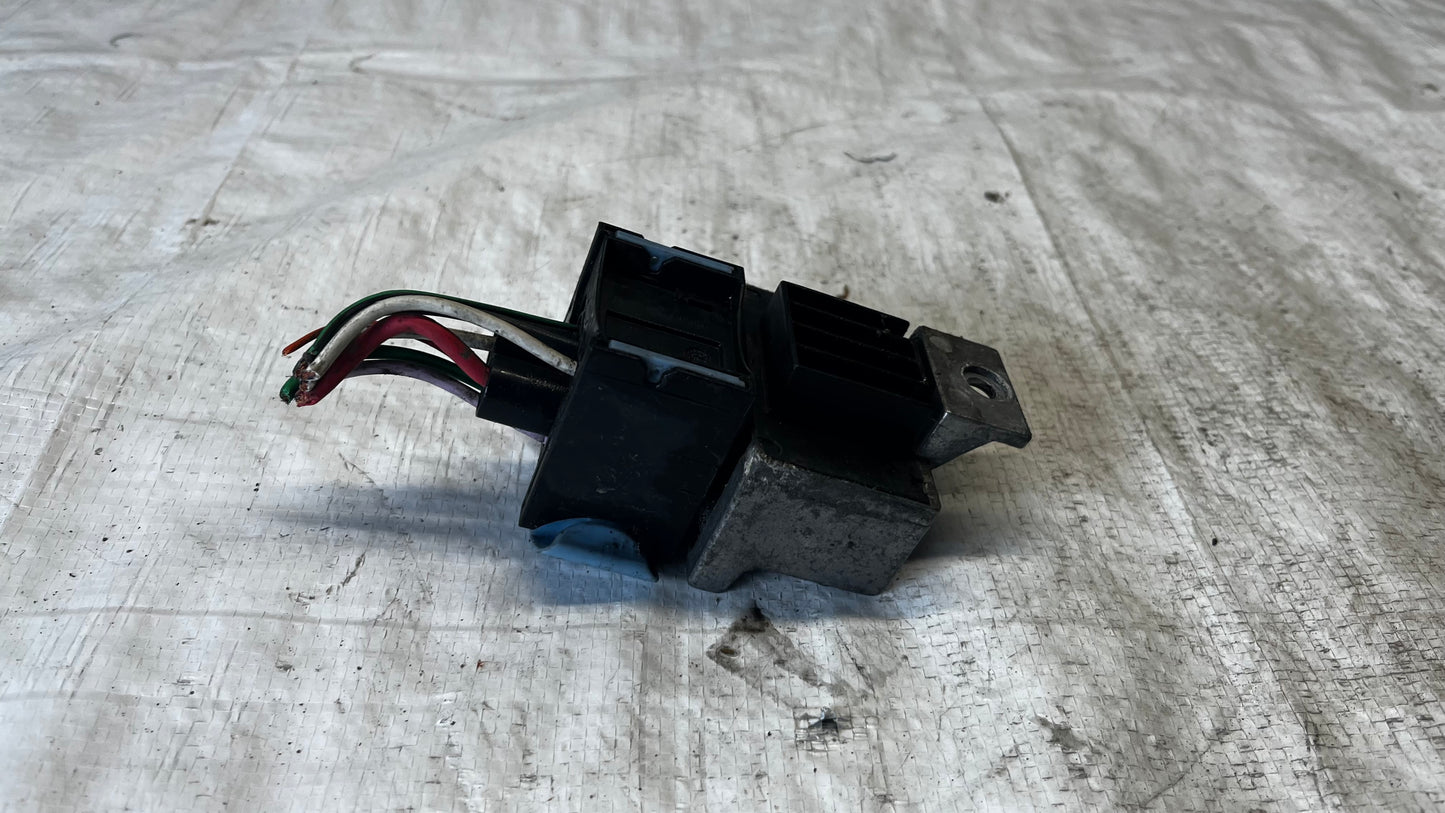 Dacia Duster реле перки