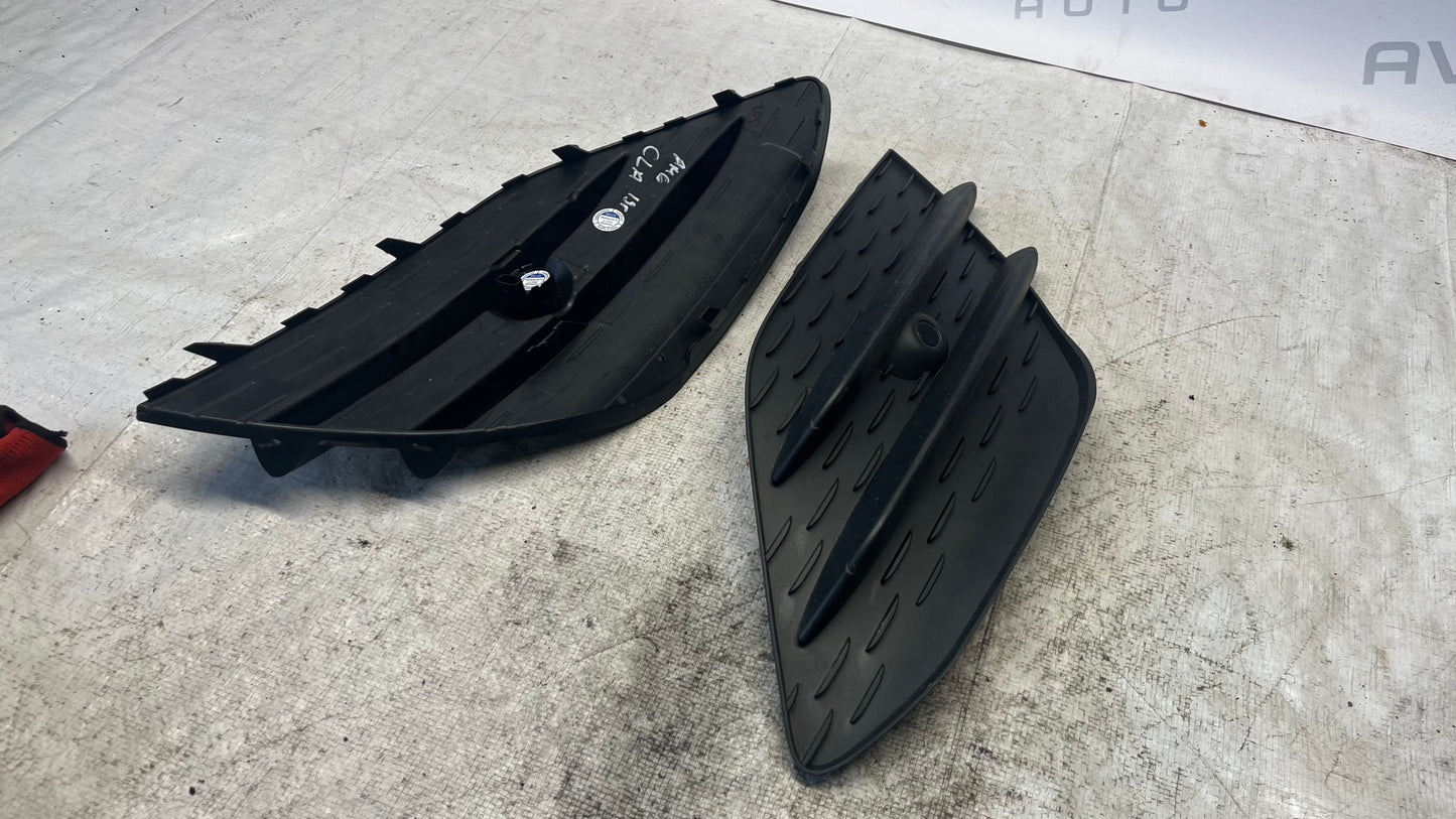 Mercedes CLA W118 решетки за халоген лява и дясна с парктроници