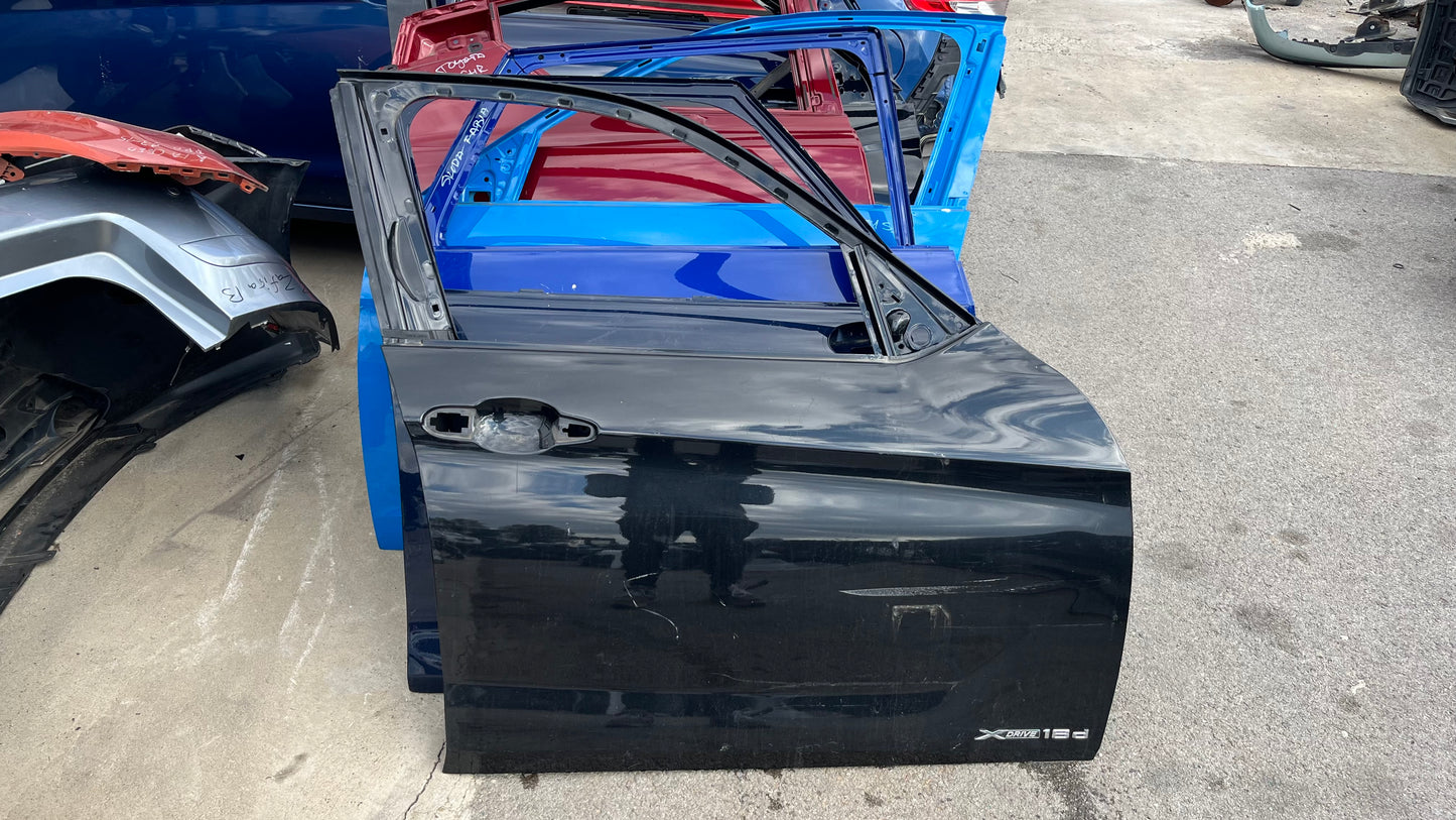 BMW X1 E84 предна дясна врата