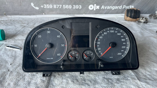 Километраж Volkswagen Touran 1