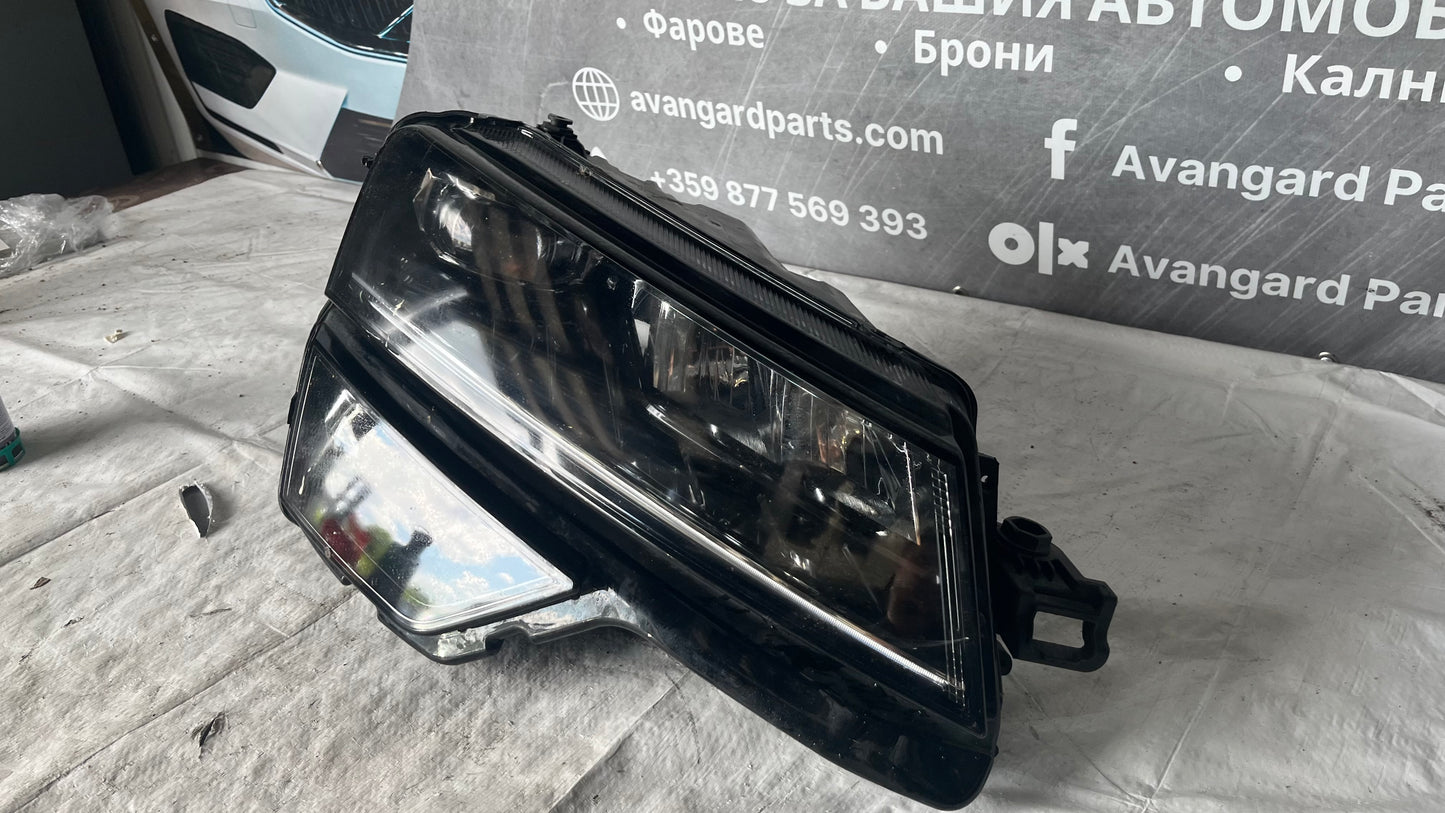 Десен фар Skoda Karoq
