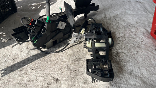 Ford Kuga 2 брава предна дясна