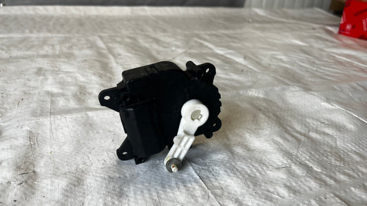 Toyota CHR моторче климатик