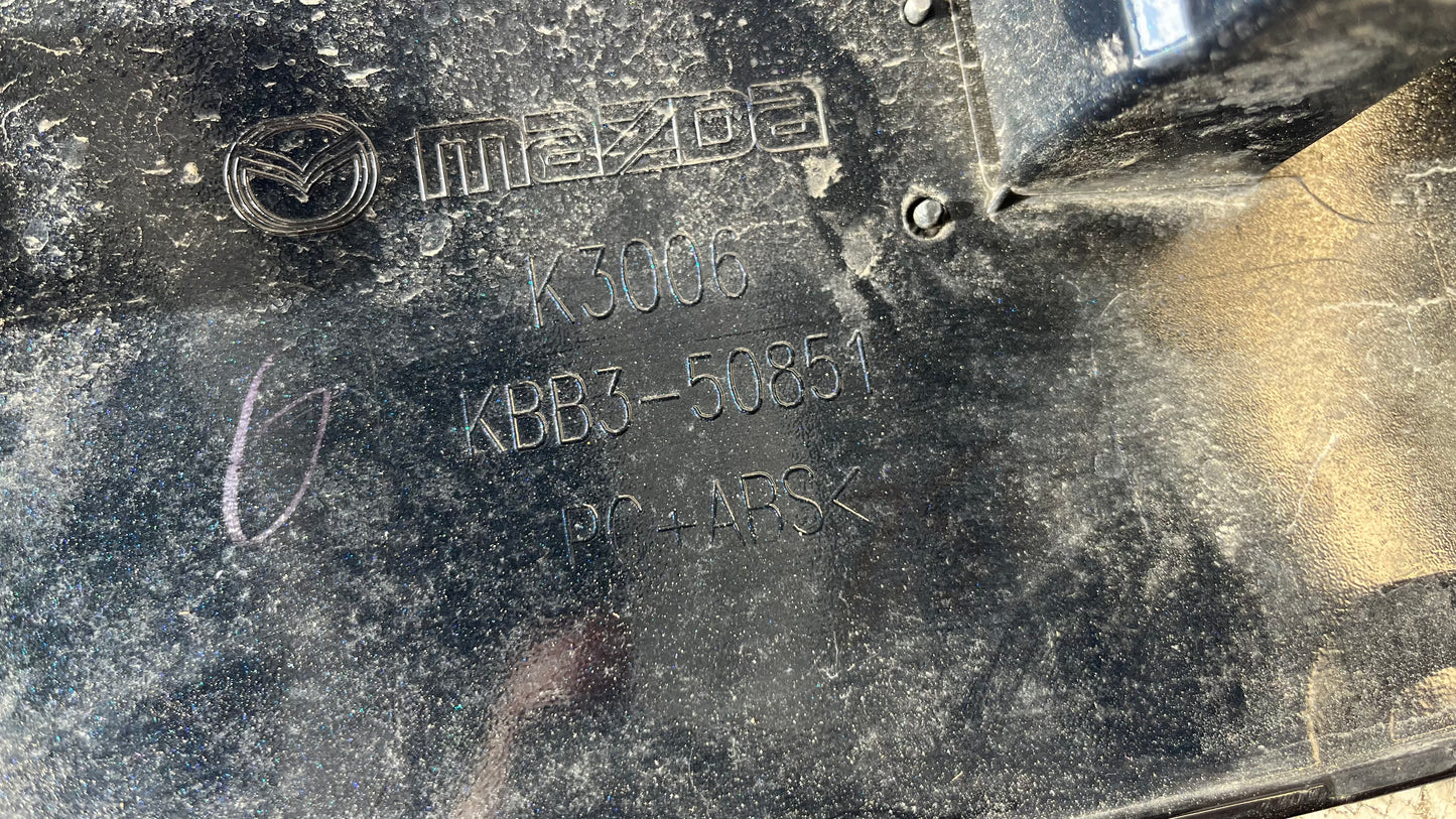 Mazda CX60 панел багажник