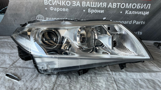 Десен фар Suzuki Vitara 2015.