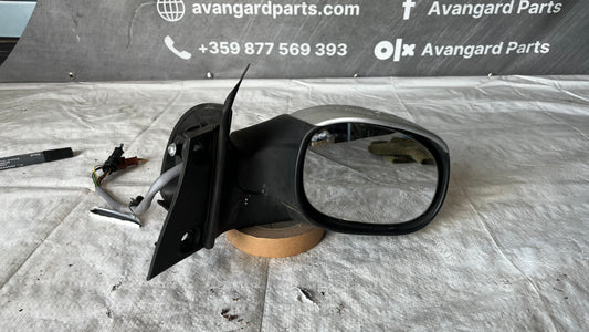 Дясно огледало Peugeot 1007 2005-