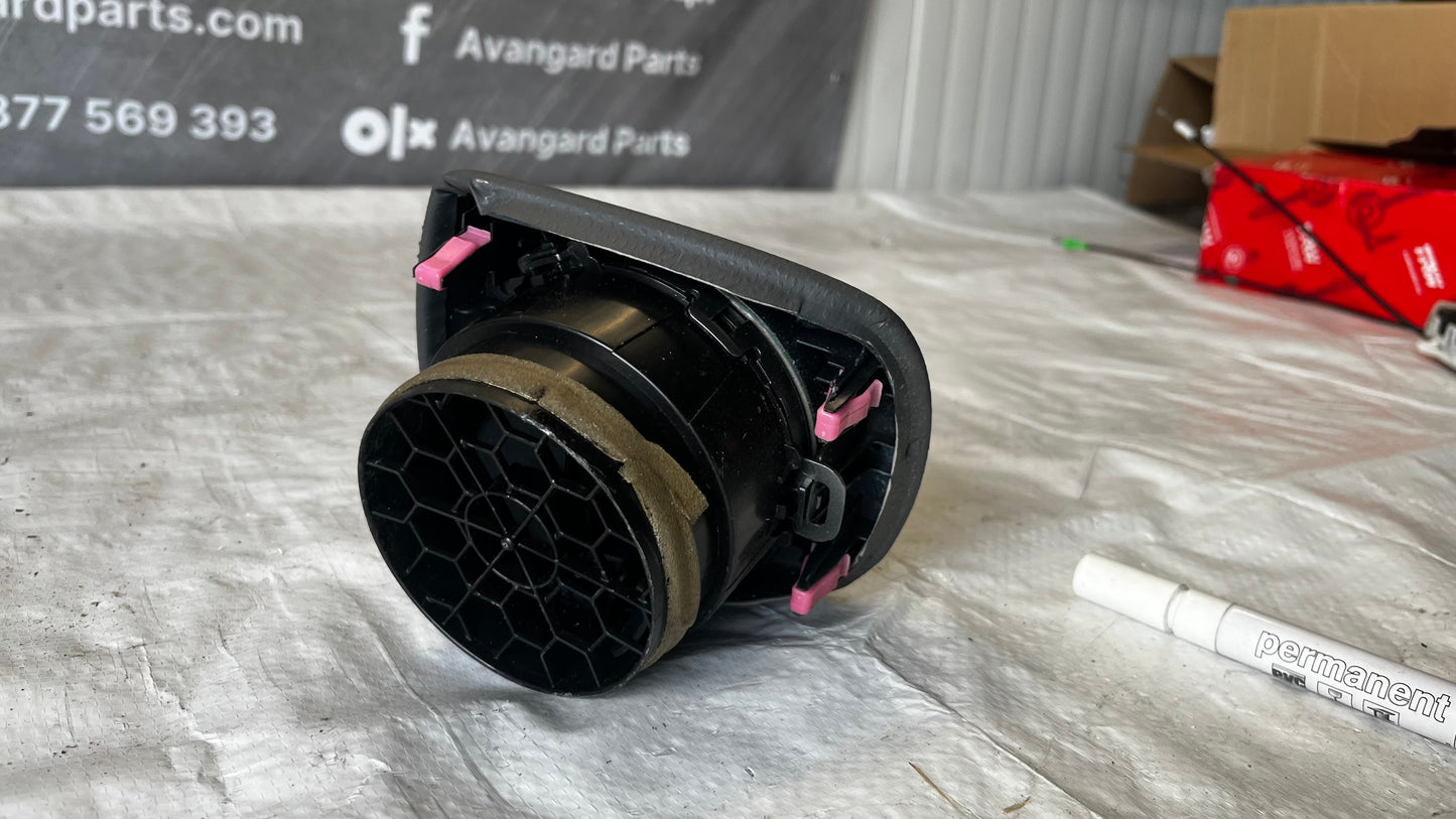 Toyota Yaris духалка