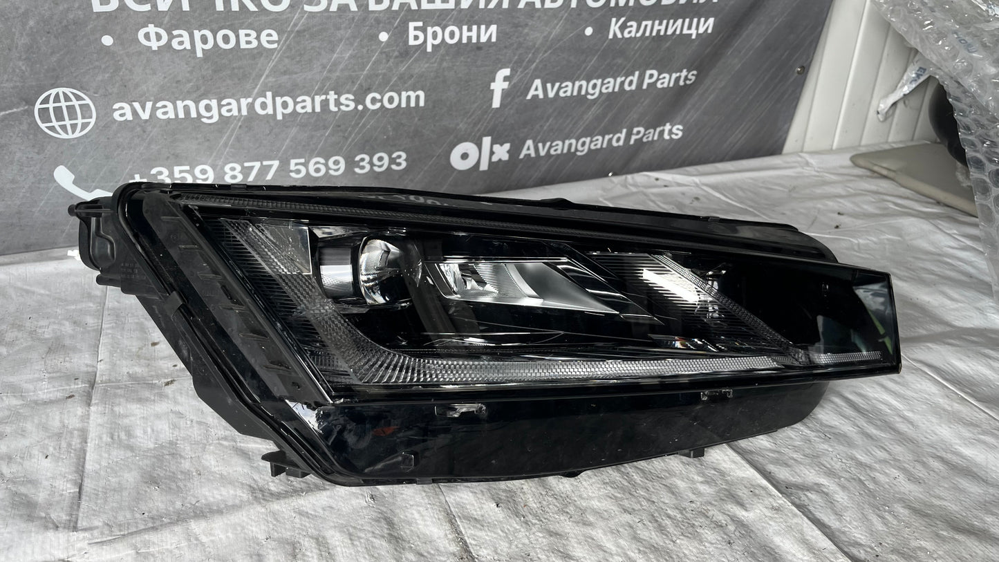 Десен фар Skoda Octavia 4 2019-