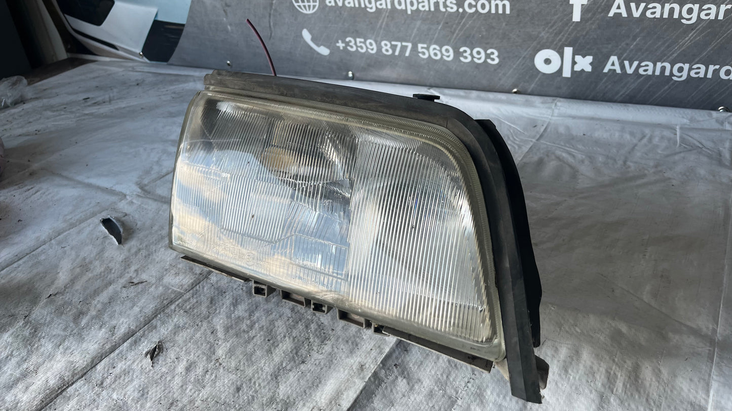 Десен фар Mercedes C W202 1993-1997