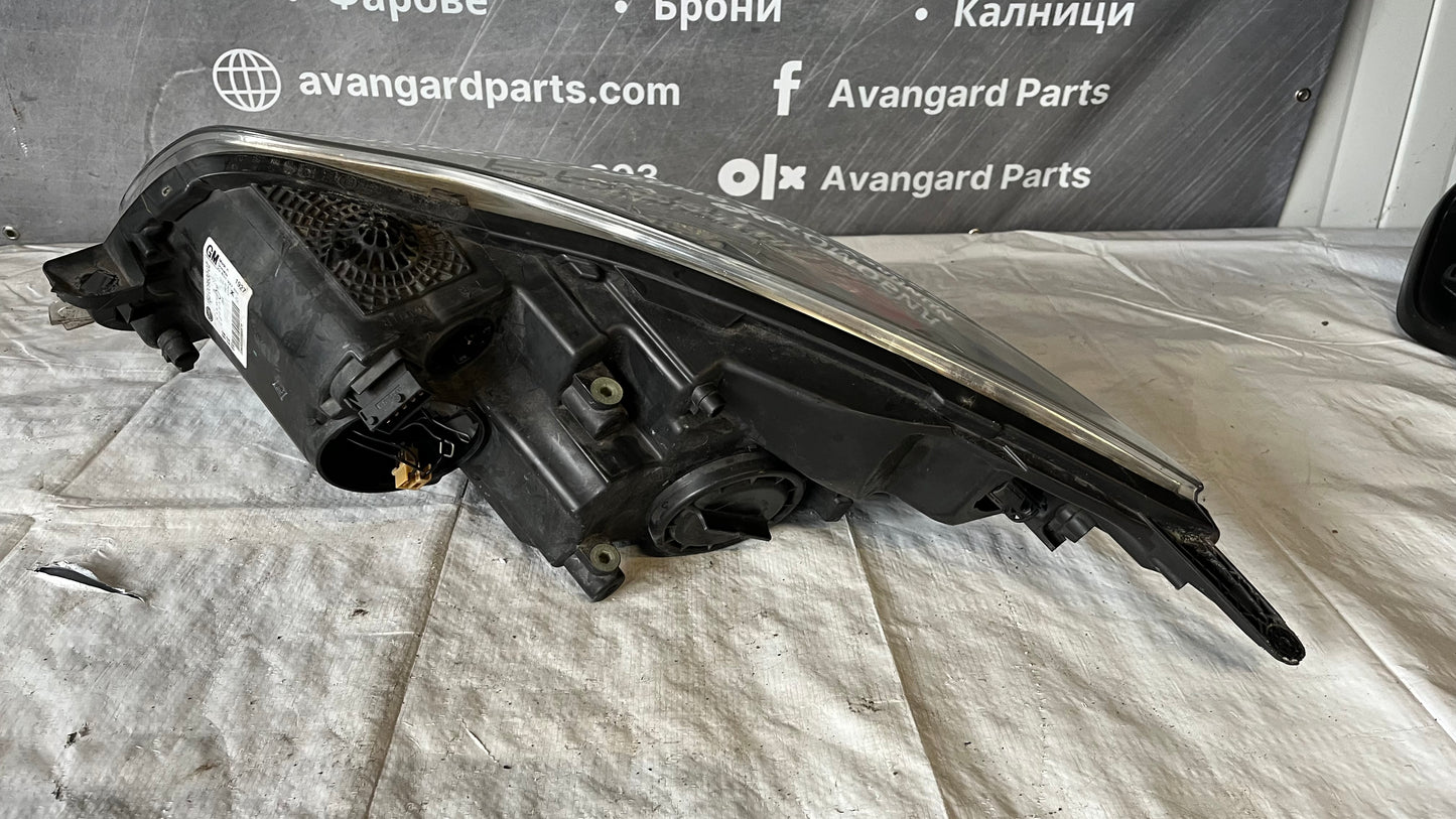 Ляв фар Opel Insignia 2008-2012