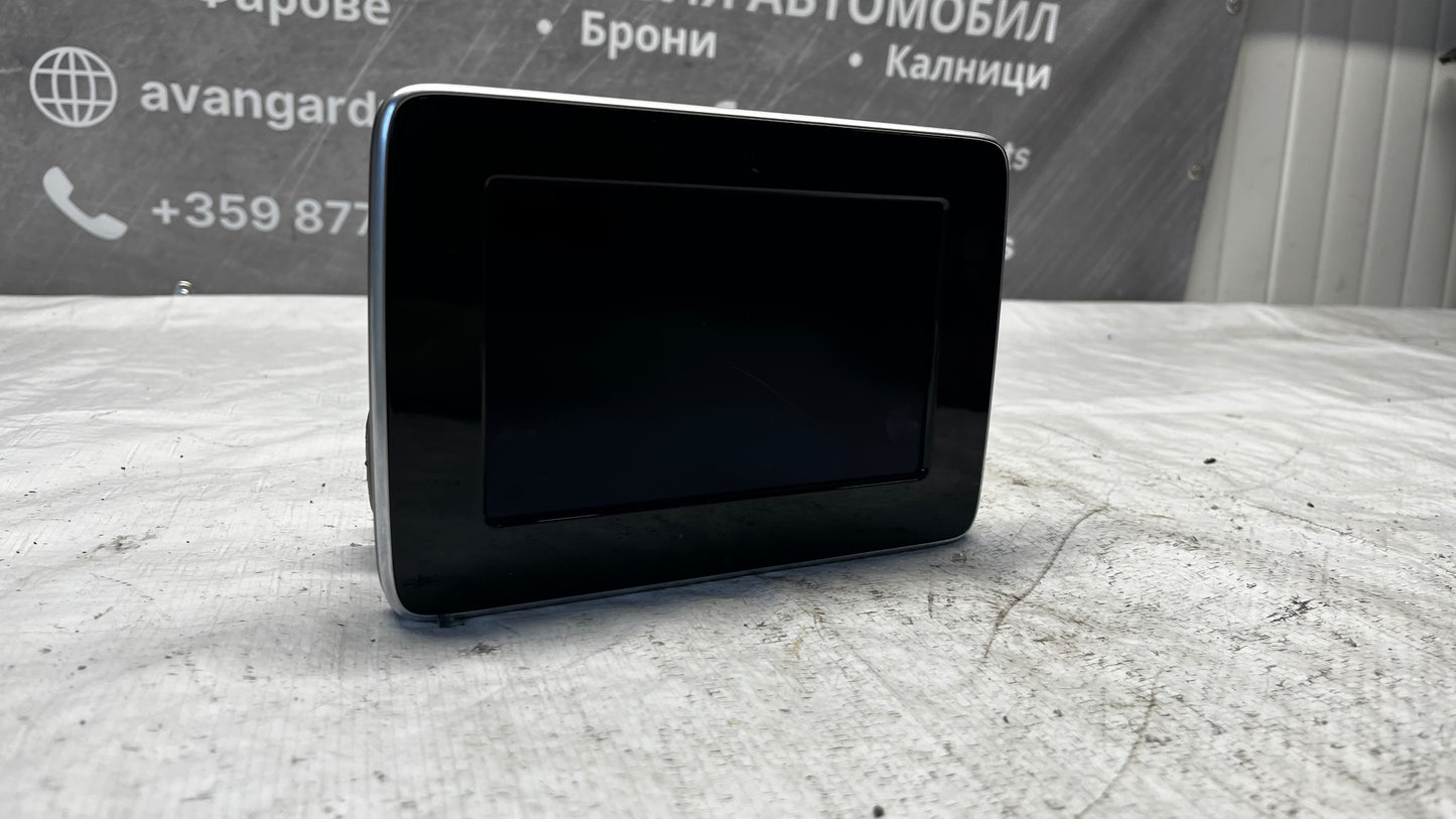 Mercedes A W176 дисплей