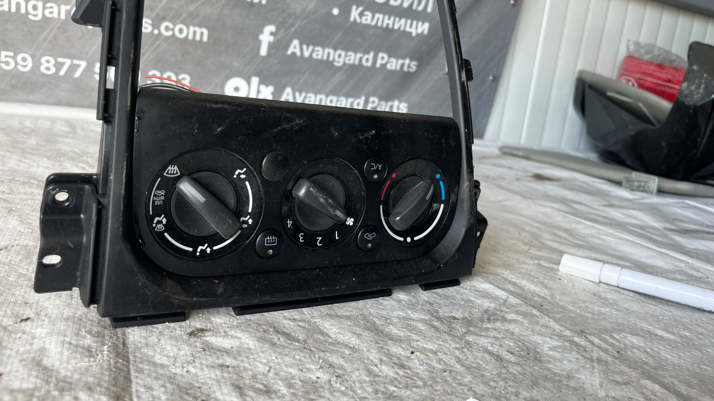Панел за климатик Suzuki SX4