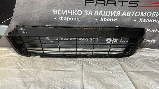 2 броя решетка Toyota Yaris 2011-2014