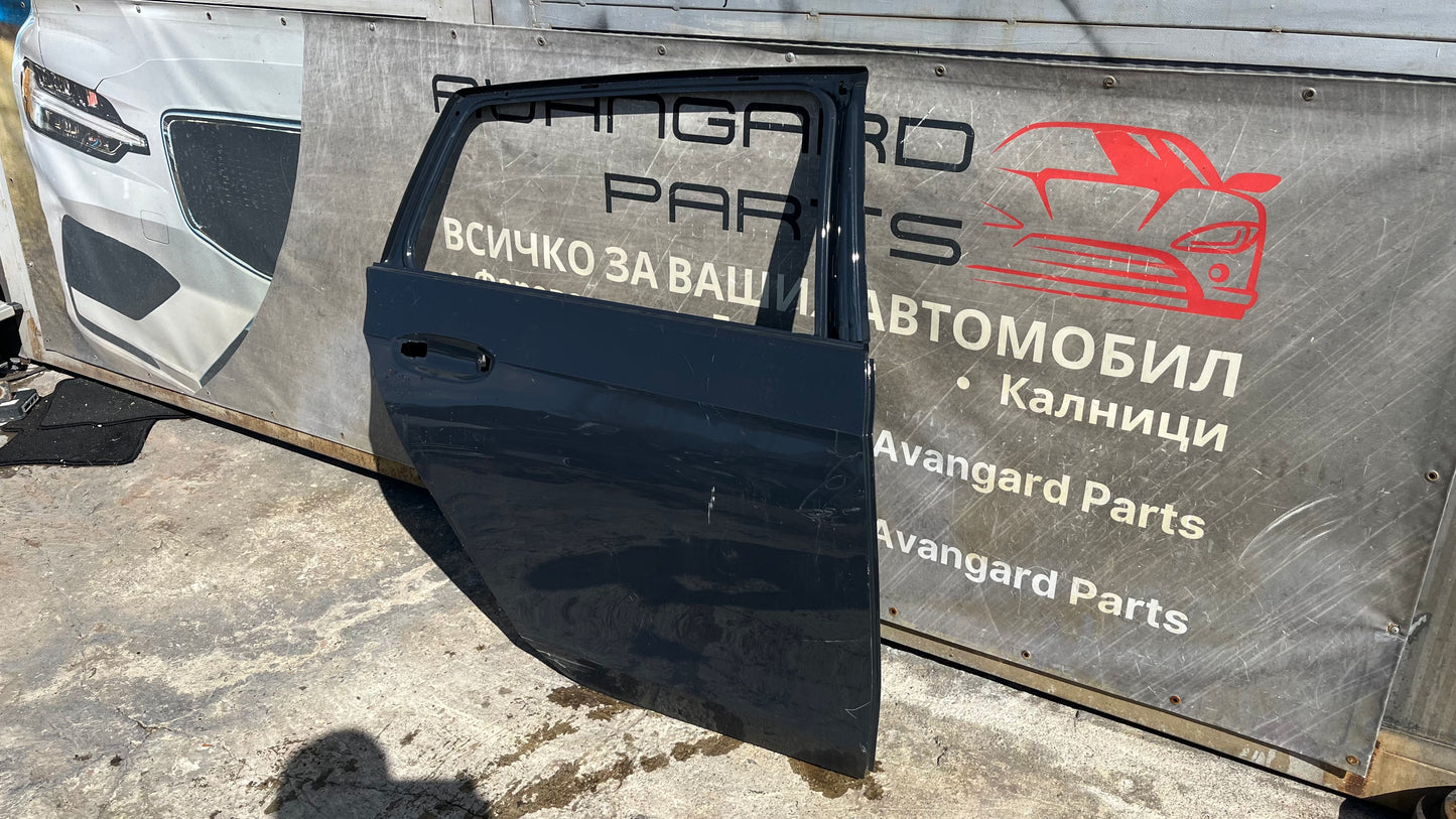 Задна дясна врата VW Golf 8 комби