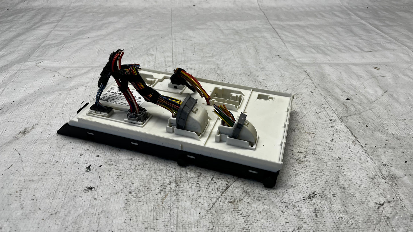 Mercedes GLA W156 модул управление SAM