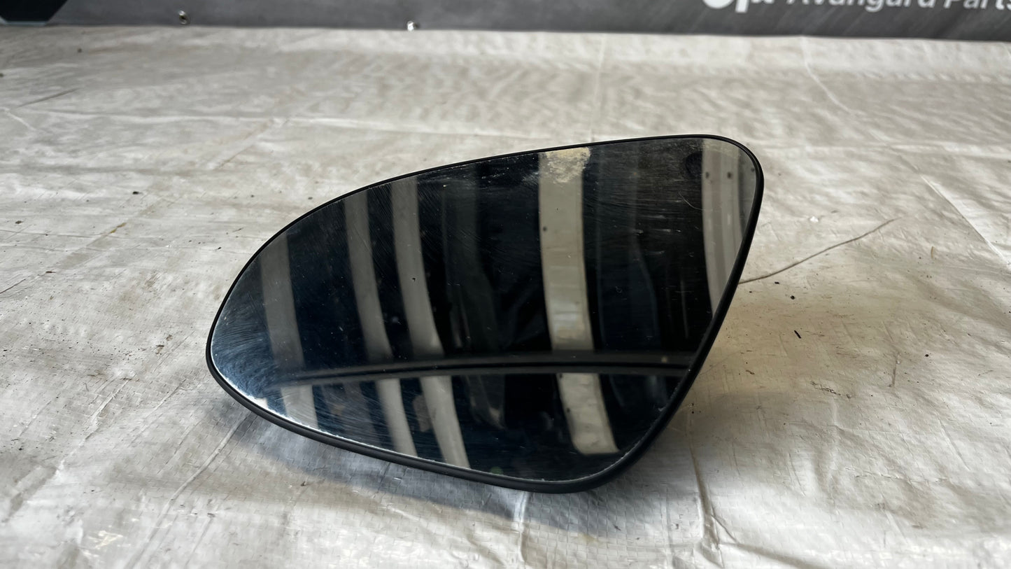 Toyota Yaris 3 стъкло от ляво огледало