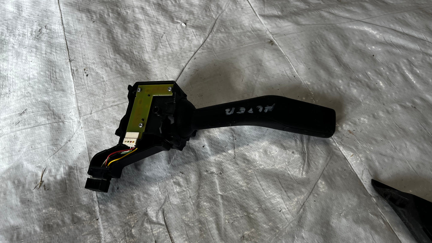 Volkswagen Golf 5 лостче мигачи