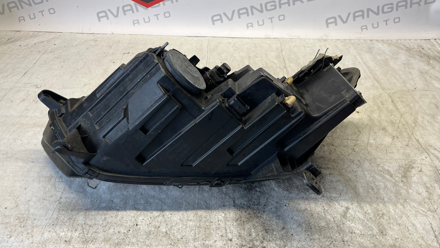 Dacia Sandero 3 десен фар