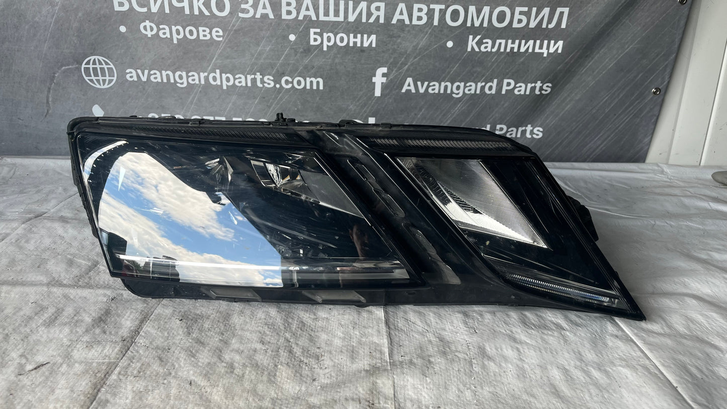 Десен фар Skoda Octavia 3 2018-