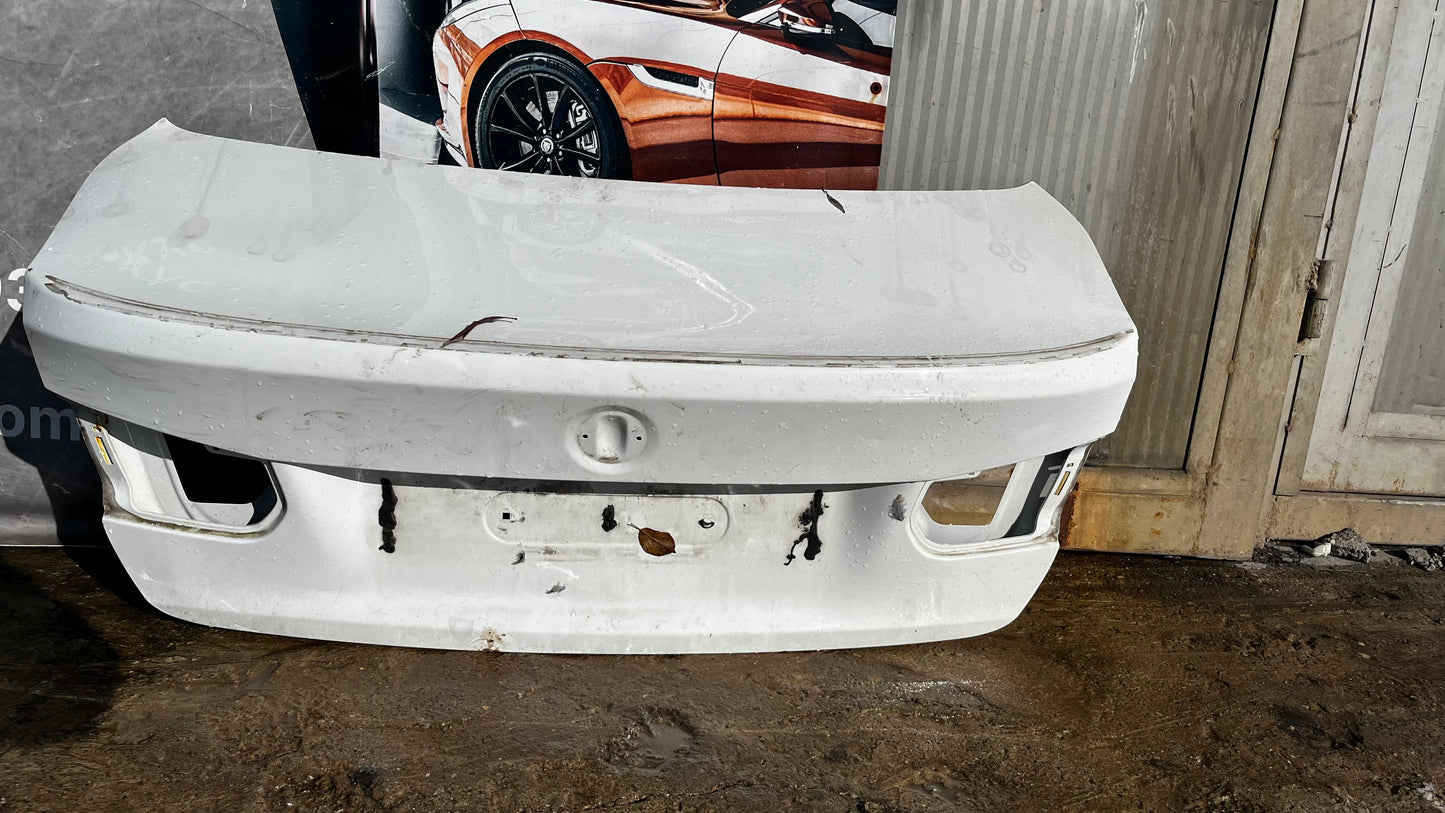 BMW 3 F30 багажна врата