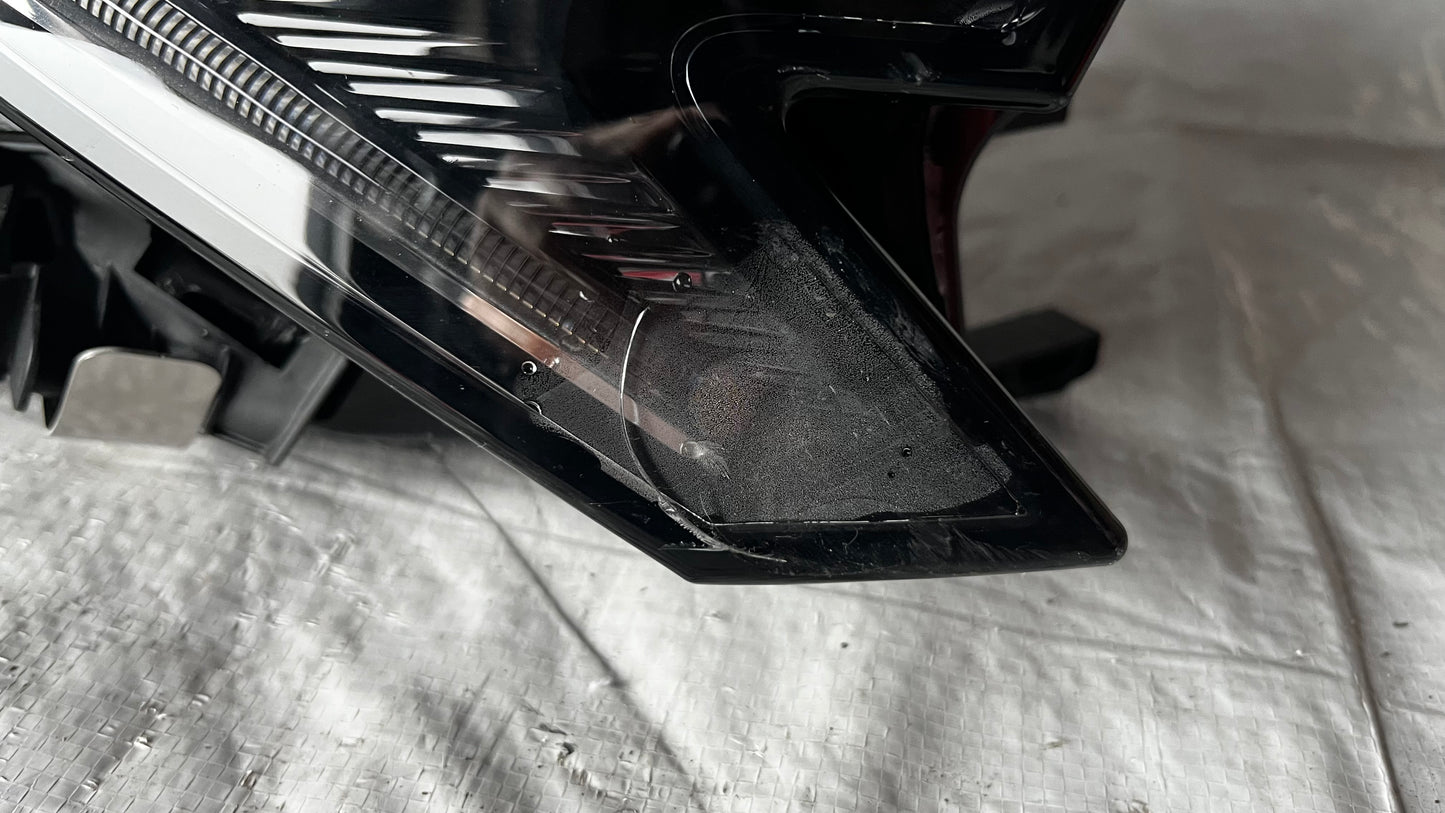 Skoda Octavia 4 десен фар